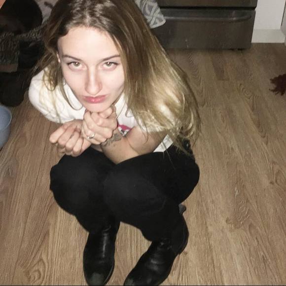 Meet your Posher, Samantha - Picture 1 of 1